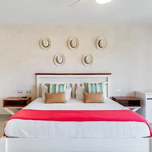 Mareazul Front At 2* Playa del Carmen