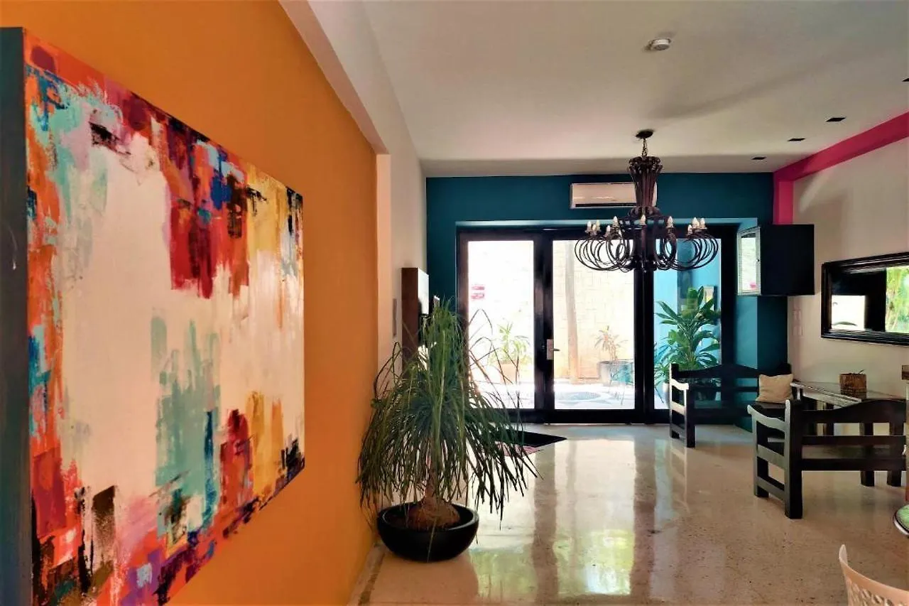 Hotel Mariachi By Kavia 5Th Av Πλάγια Ντελ Κάρμεν 4*,  Μεξικό
